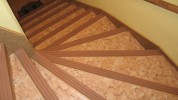 Linoleum na schodech
