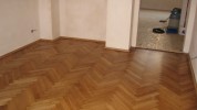 Renovace staré dřevěné parketové podlahy